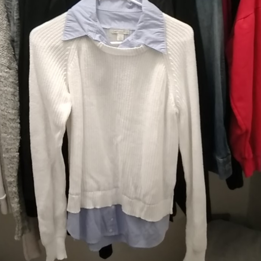 Sweatshirt with mock neck